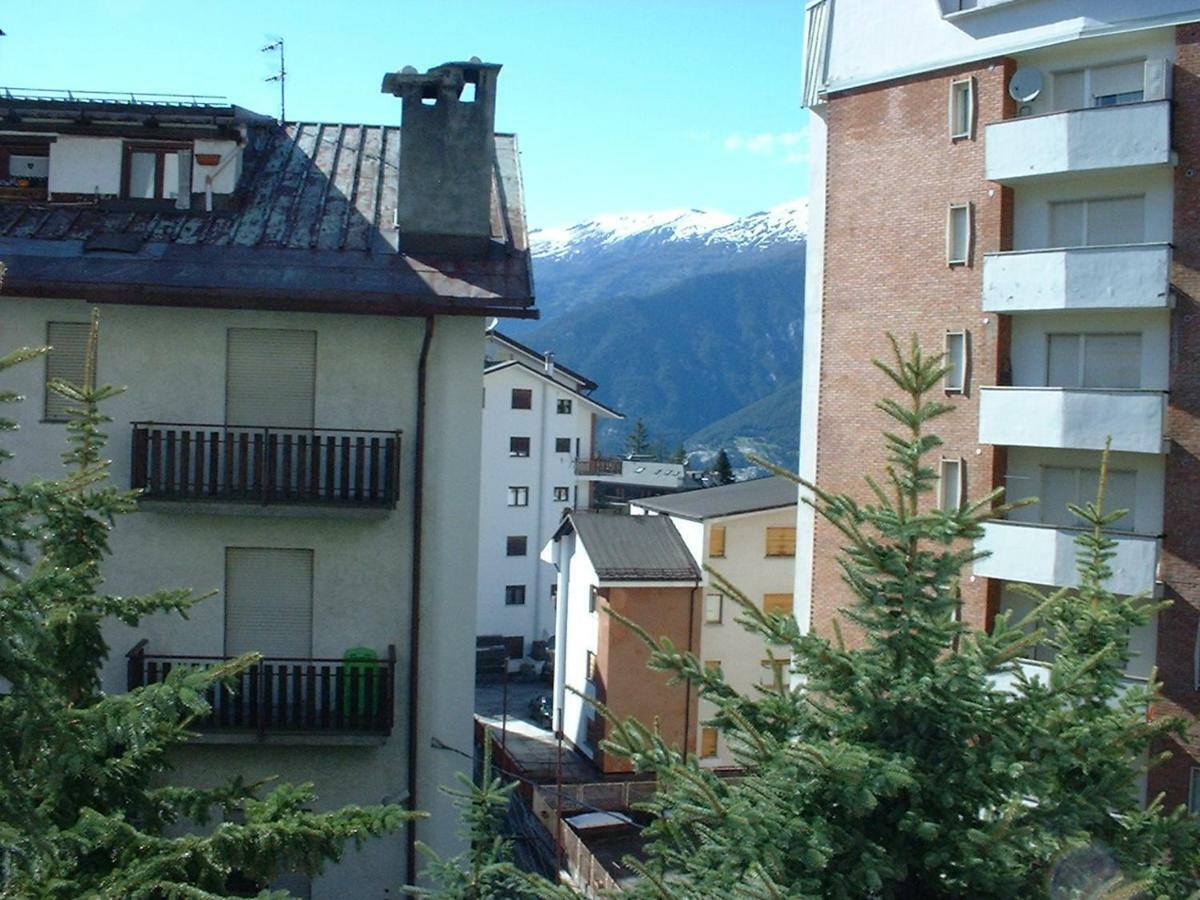 Villa Il Capriolo Oulx Exterior foto